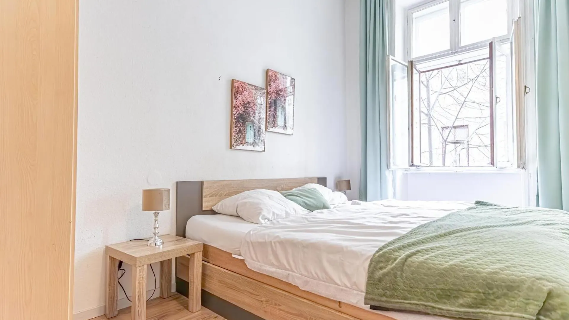 Neighboring 2Br Apts Ideal For 8 People Вена Апартаменты
