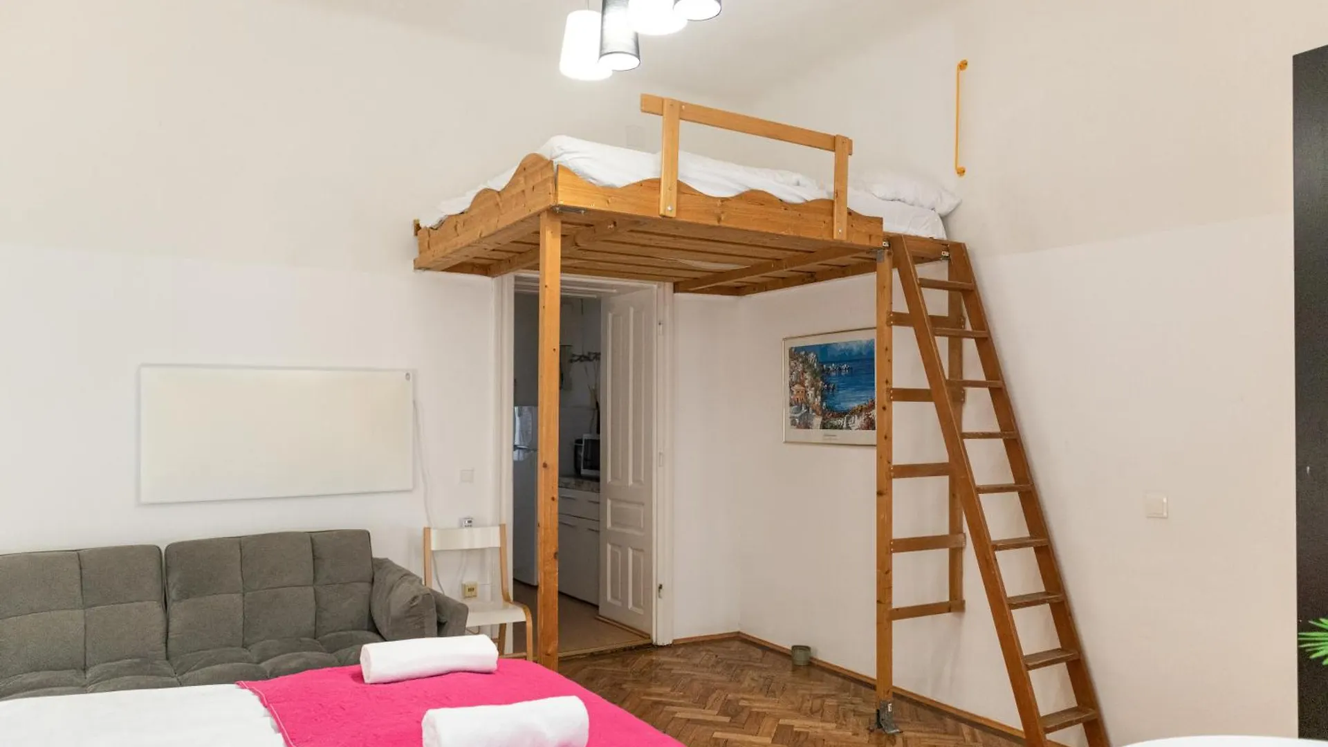 Neighboring 2Br Apts Ideal For 8 People فيينا