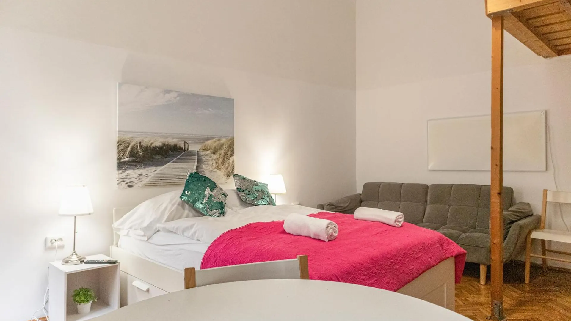 Neighboring 2Br Apts Ideal For 8 People فيينا 0*,